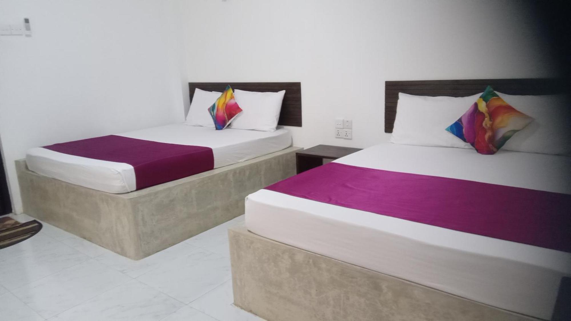 Lake Edge Resort Anuradhapura Habitación foto